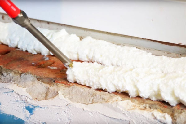 Как выбрать монтажную пену?